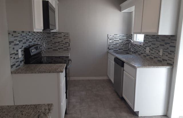 233 N Las Vegas trail - 233 North Las Vegas Trail, White Settlement, TX 76108