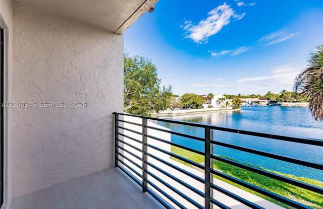 7238 Jacaranda Ln Gallery 2