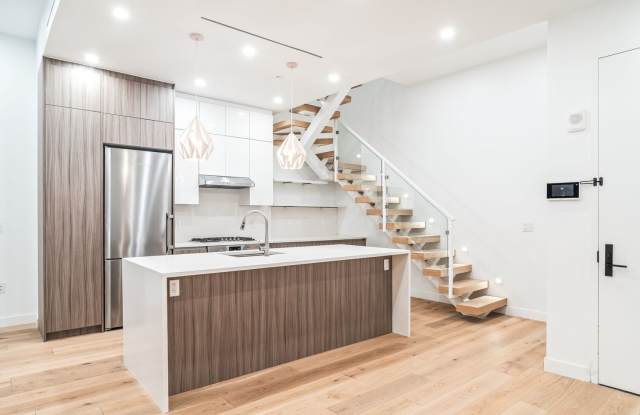 249 East 50th Street Gallery 1