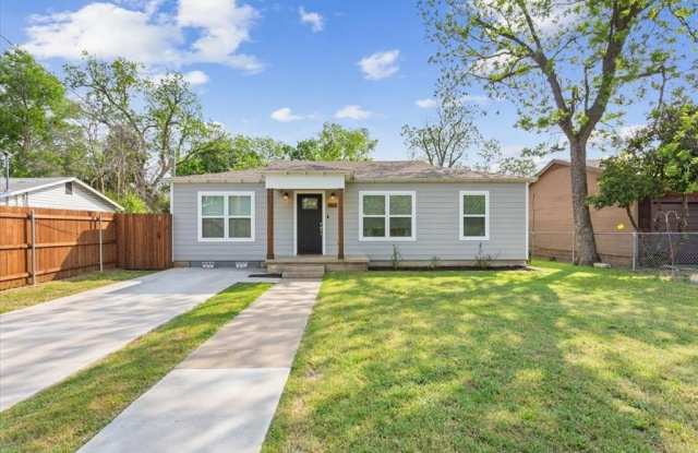 3413 N 26th photos photos