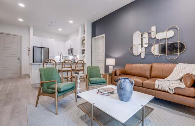 Theo Allen Gateway - Apartments & Townhomes Gallery 2