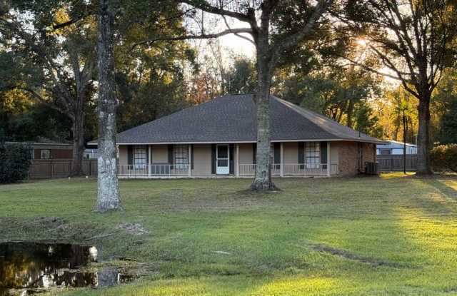 Must see this Beautiful Remolded 4 Bedroom 2.5 Bath Home in Walker - 24453 Walker South Road, Livingston County, LA 70726
