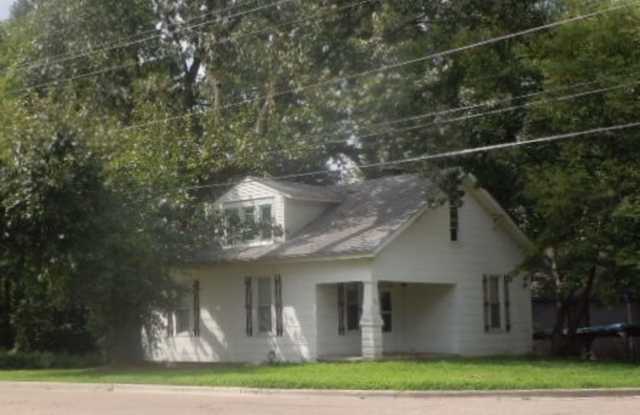 3 Bedroom Home with Dishwasher in Collinsville! photos photos