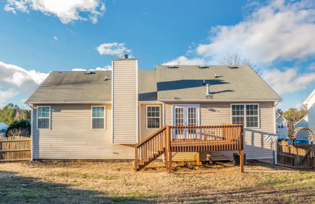 Huge 4/5 bedrooms 3 bath in Douglas County Gallery 4