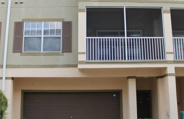 2/2 in The Estates at Park Central - 2352 Grand Central Parkway, Orlando, FL 32839