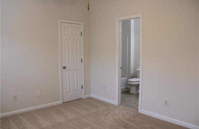 2059 Liberty Court NW Gallery 4