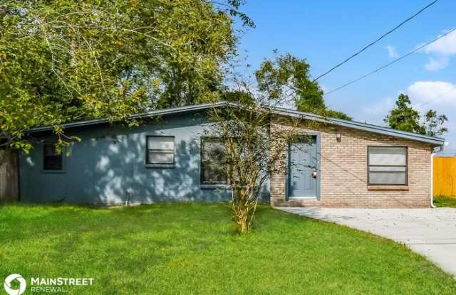 451 Brighton Avenue - 451 Brighton Avenue, Bellair-Meadowbrook Terrace, FL 32073