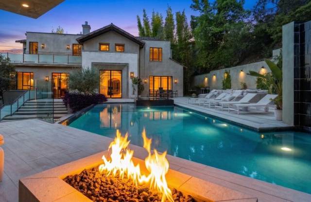 7801 Hillside Ave photos photos