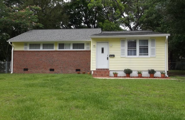 1001 Elm St. - 1001 Elm Street, Jacksonville, NC 28540