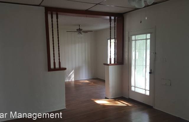 4129 Vinton Avenue Gallery 4
