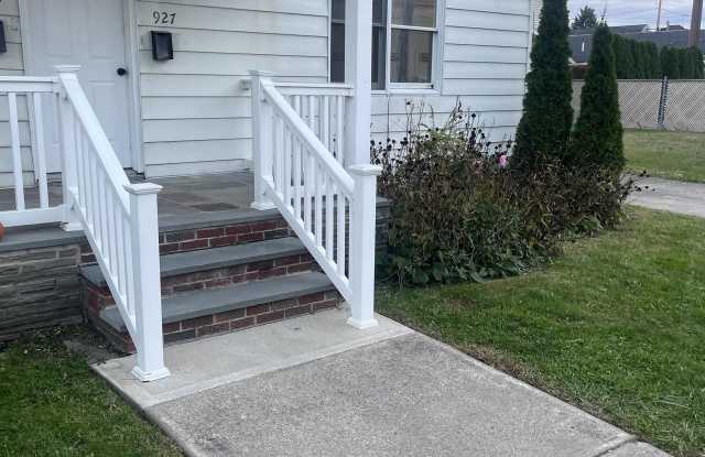 927 Tunkhannock Ave - 927 Tunkhannock Avenue, West Pittston, PA 18643