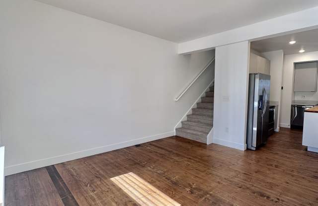 4004 Blue Pine Lane - 1 Gallery 4