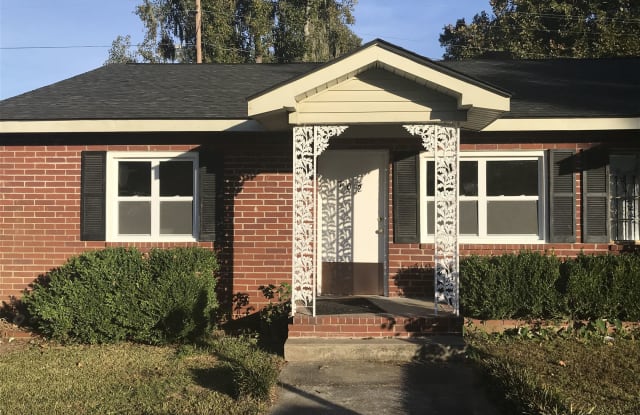 702 Covington Avenue - 702 Covington Avenue, Garden City, GA 31408