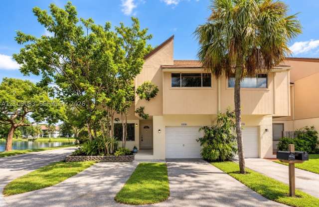 8208 NW 9th Ct Gallery 1