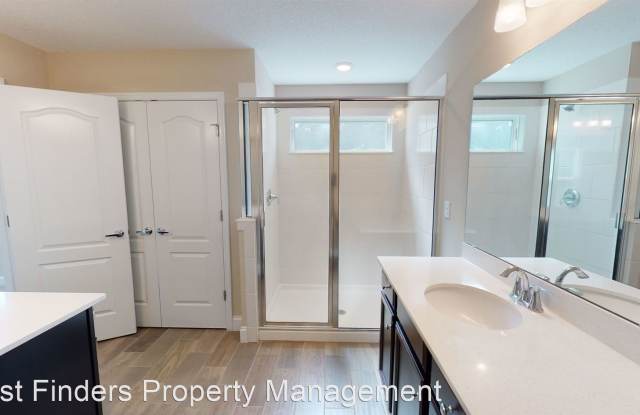 176 Silver Creek Place Gallery 2