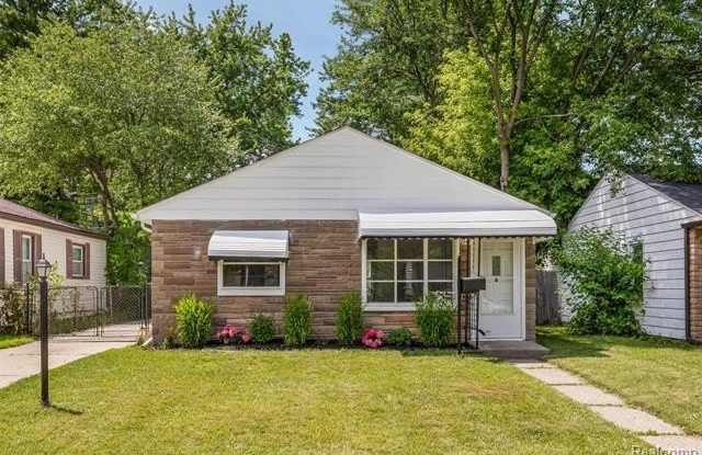 2147 E Almont Street Gallery 1