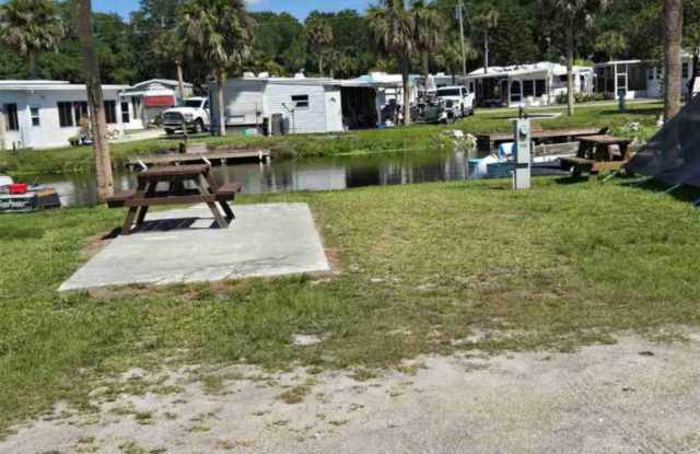 1073 Old Lakeport Road NW - 109 photos photos