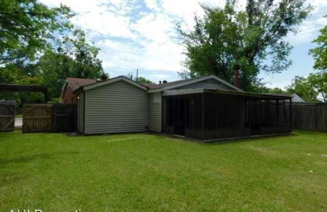 3222 Elsberry Road Gallery 3