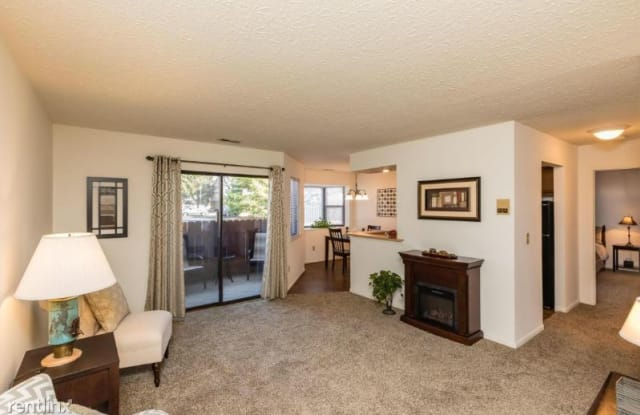 2205 Hedgerow Rd - 2205 Hedgerow Road, Columbus, OH 43220