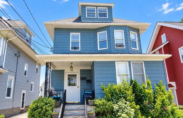 51 Howard Parkway Gallery 1