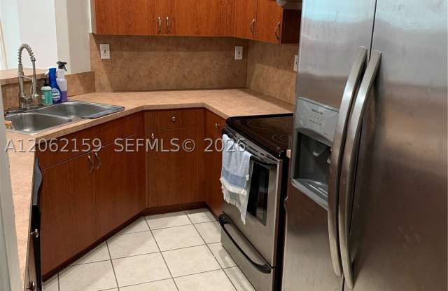 4805 SW 163rd Pl Gallery 4