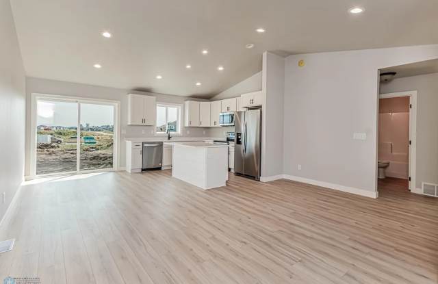 6756 66th Avenue South Gallery 3