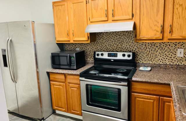 9986 FOREST VIEW PLACE Gallery 4