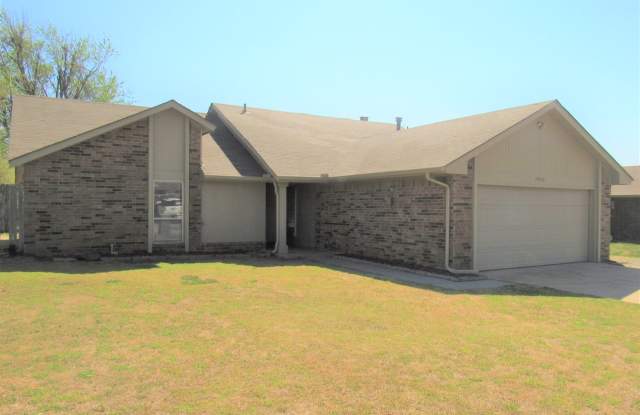 Yukon home for lease!! 3 bed/2 Bathroom with Storm Shelter - Mustang Schools photos photos