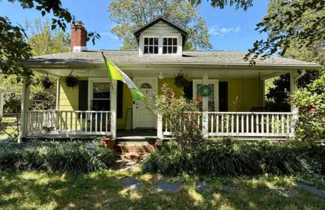 12 Forest Avenue photos photos