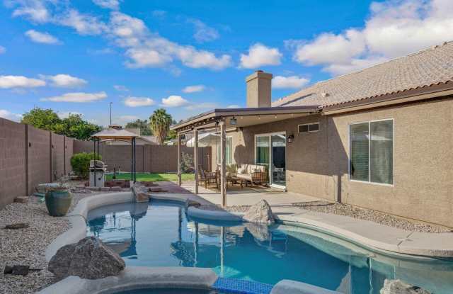 Enjoy this Stunning Chandler Home! Free rent, Early entry photos photos