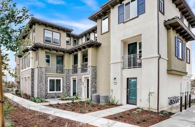 13480 Lopelia Meadows Place Unit 102 photos photos