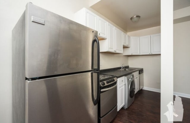 3355 North Marshfield Avenue - 3355 North Marshfield Avenue, Chicago, IL 60613