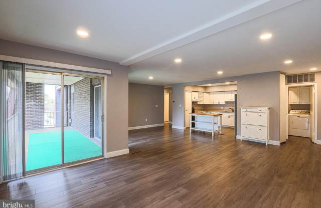 2 STONEHENGE Circle unit: 9 photos photos