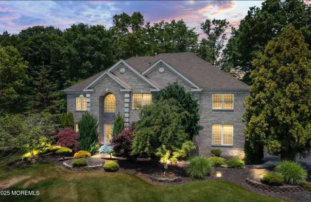 7 Round Hill Road - 7 Round Hill Road, Ocean County, NJ 08527