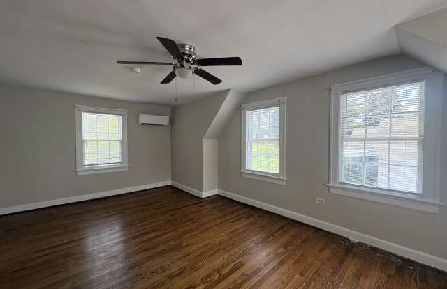 142 Grove Ave Apt C Gallery 4