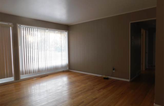 5805 E Minnesota Dr Gallery 3