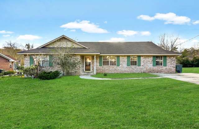 219 Chandra Way - 219 Chandra Way, Hinesville, GA 31313