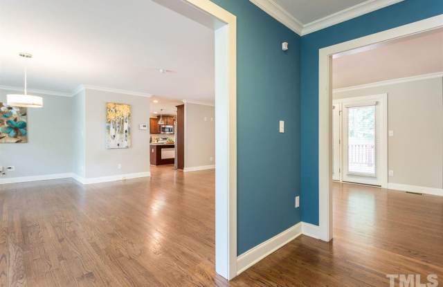 Gorgeous 4 Bedroom Ranch Home, Near Mordecai/Oakwood Neighborhoods, Premium Finishes, Fenced Backyard, Pet Friendly! Gallery 4