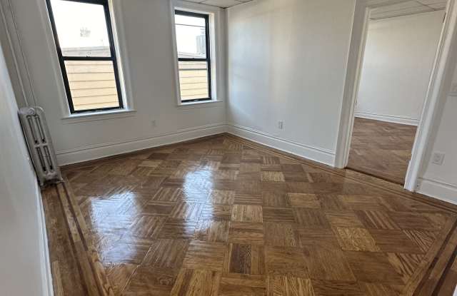 995 Summit Ave - 995 Summit Avenue, Jersey City, NJ 07307