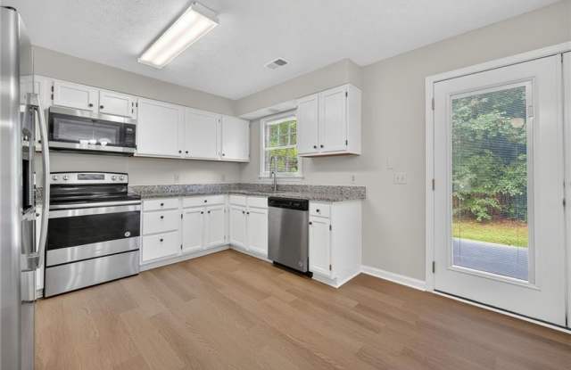 12110 Greenmont Walk Gallery 4