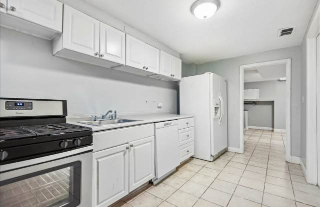 3914 Erdman Avenue - 1 Gallery 2