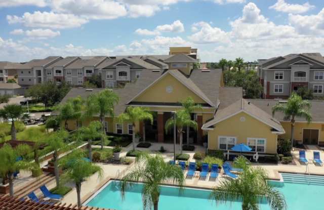 Town Center at Lakeside Village Apartments photos photos