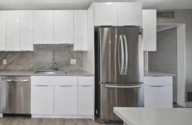 414 Brittany I photos photos