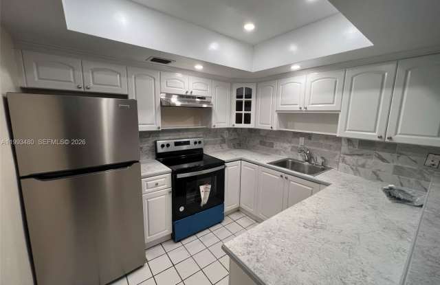 2605 NW 47th Ter photos photos