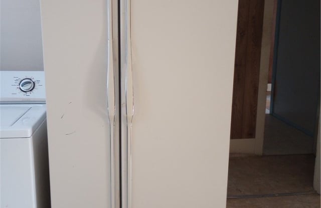 81 Maple Street Gallery 4
