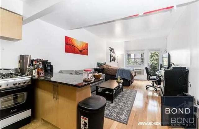 211 Thompson Street photos photos