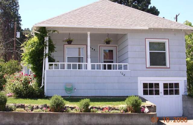108 E 13th Street - 1 - 108 East 13th Street, The Dalles, OR 97058