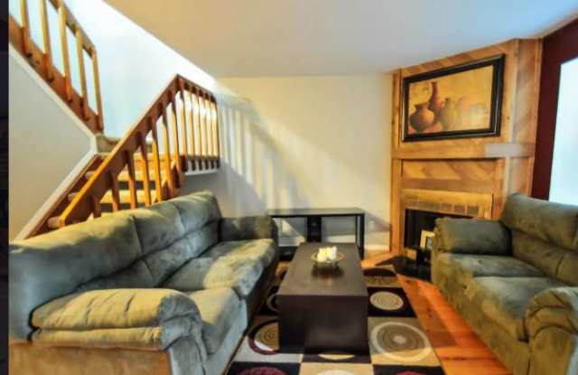 1128 South Ventura Circle - 1 Gallery 2