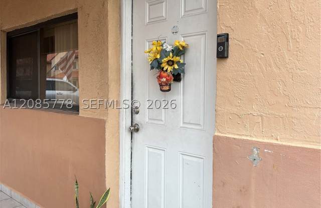 7861 W 29th Way Gallery 1