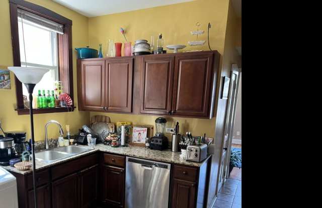 1839 North Hermitage photos photos